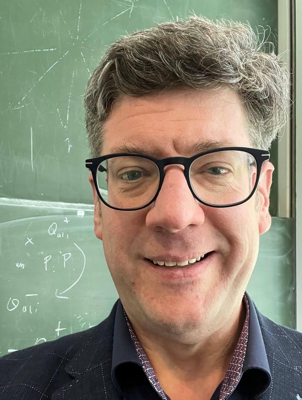 Science-Backed Supplements Start Here: Meet Prof. Dr Michael Rossbach
